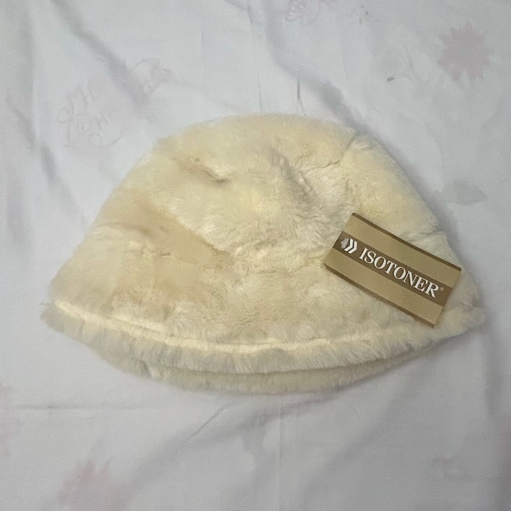 ISOTONER faux hat